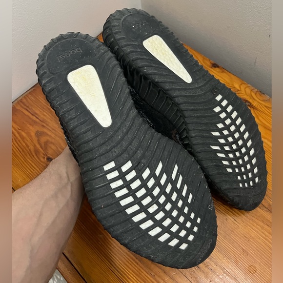Yeezy Boost 350 V2 ‘MX Rock’ - Picture 3 of 5